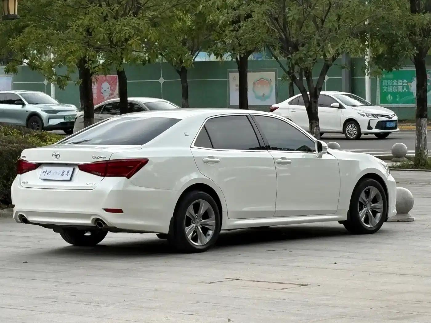 Crown 2018 2.0T Pioneer Edition — миниатюра 15