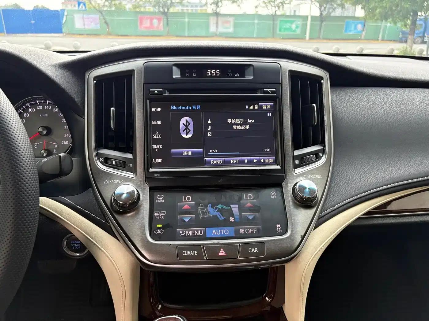 Crown 2018 2.0T Pioneer Edition — миниатюра 8
