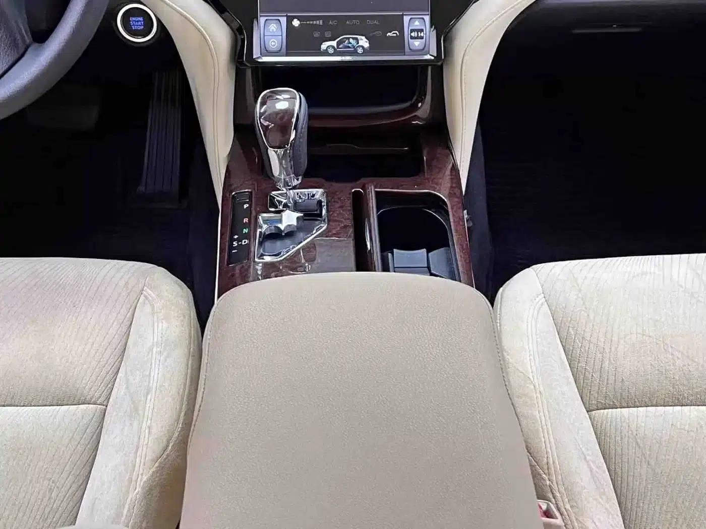 Crown 2018 2.0T Pioneer Edition — миниатюра 18