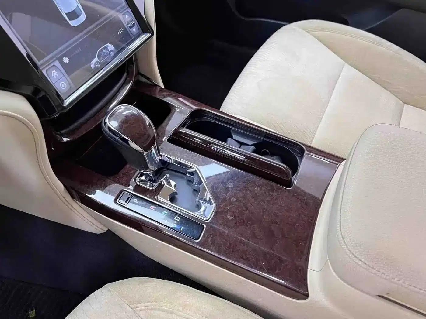 Crown 2018 2.0T Pioneer Edition — миниатюра 20