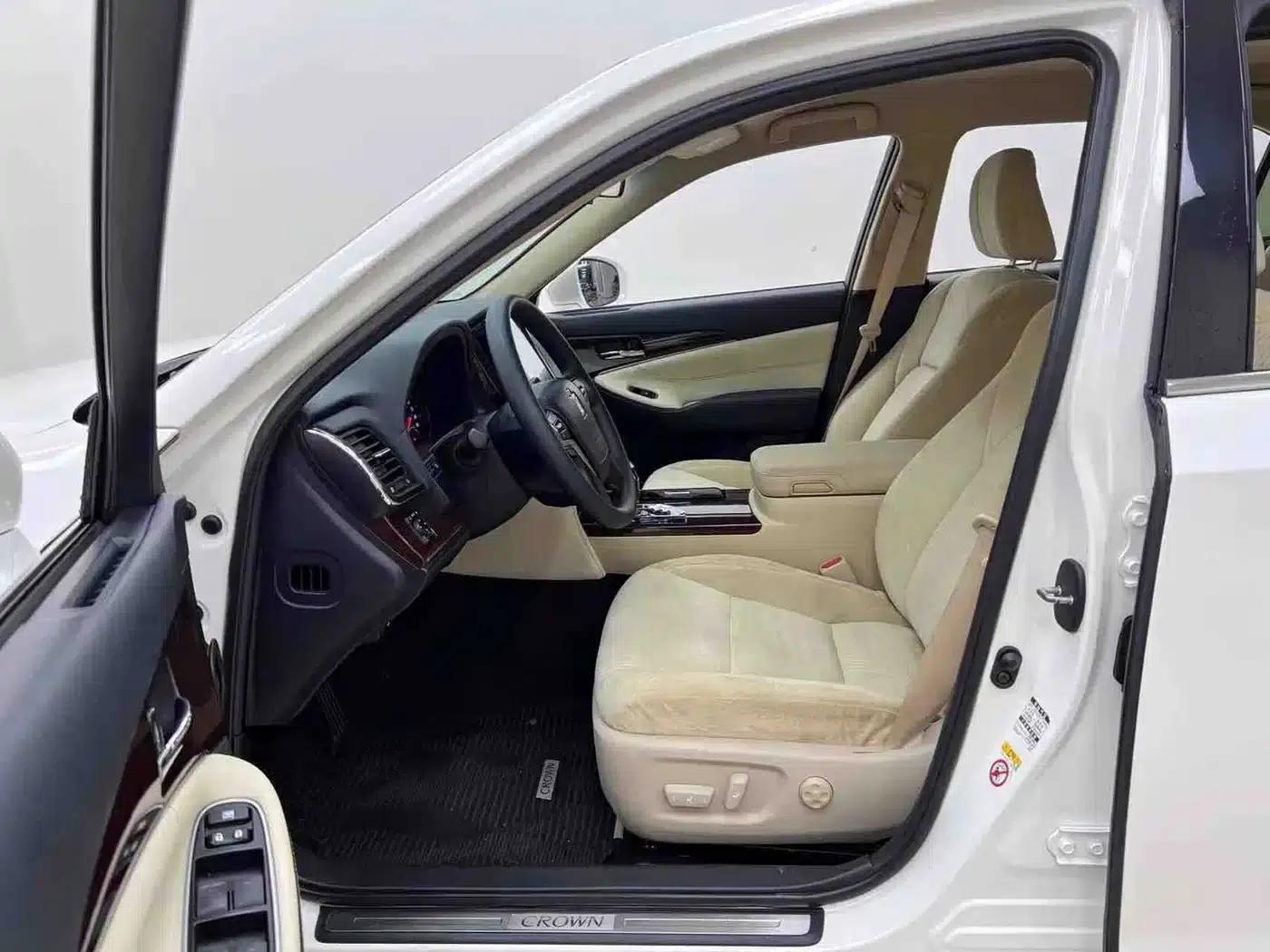 Crown 2018 2.0T Pioneer Edition — миниатюра 10