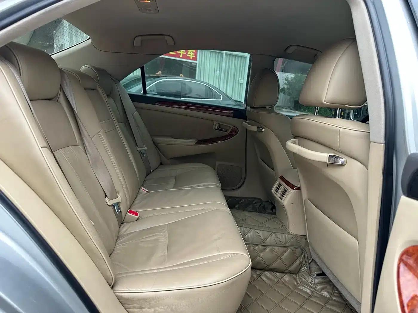 Crown 2005 3.0L Royal — миниатюра 14