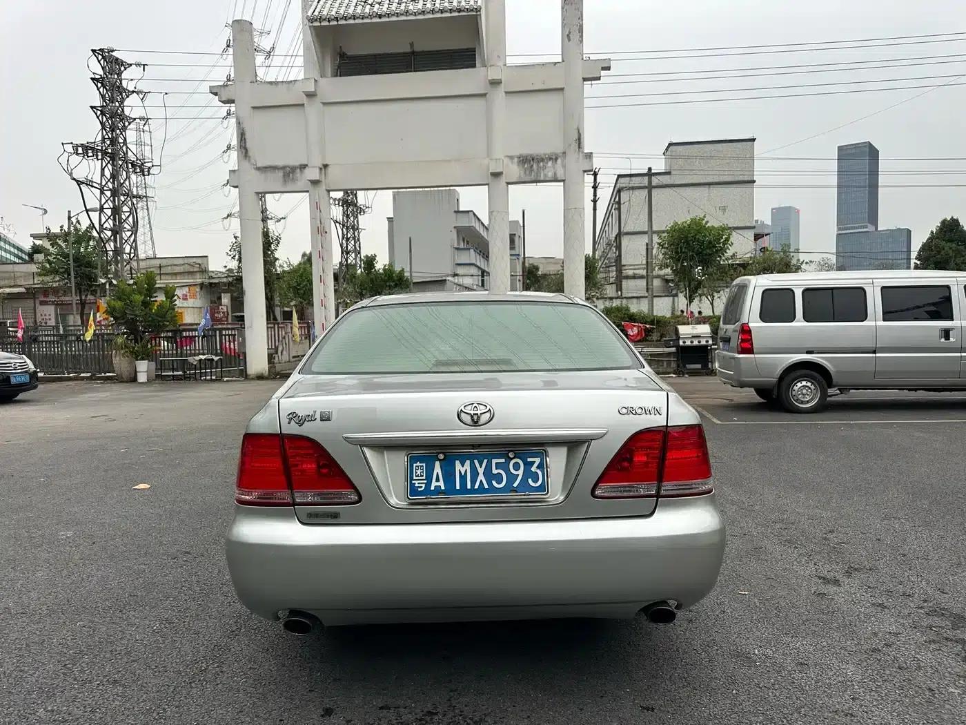 Crown 2005 3.0L Royal — миниатюра 6