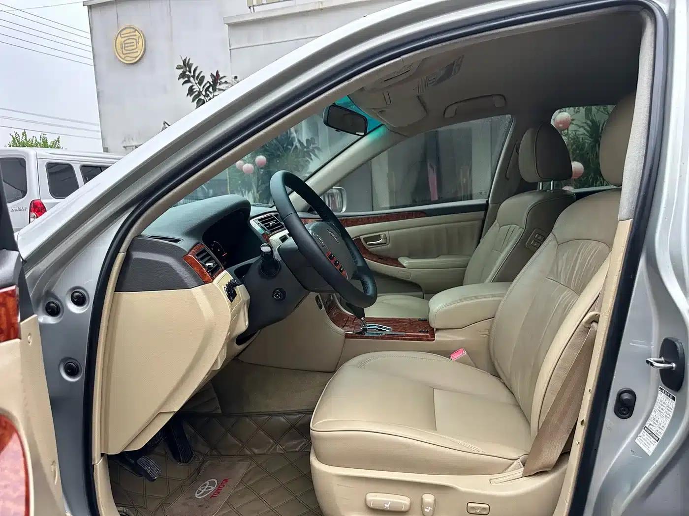 Crown 2005 3.0L Royal — миниатюра 9