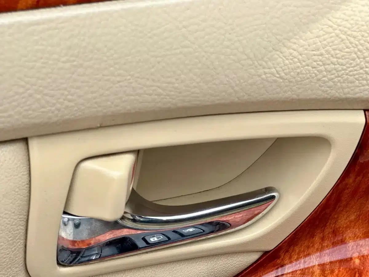 Crown 2007 3.0L Royal Leather Edition — миниатюра 22