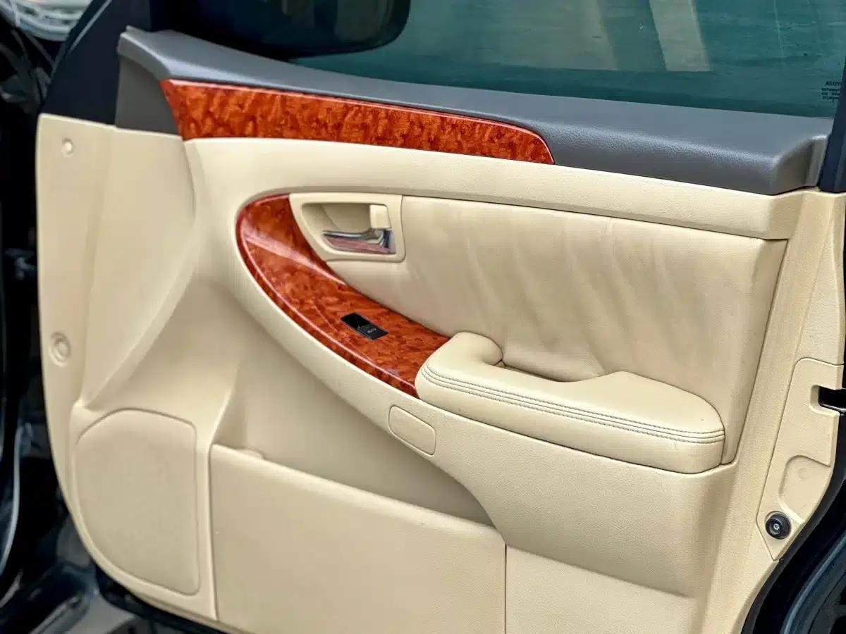 Crown 2007 3.0L Royal Leather Edition — миниатюра 48