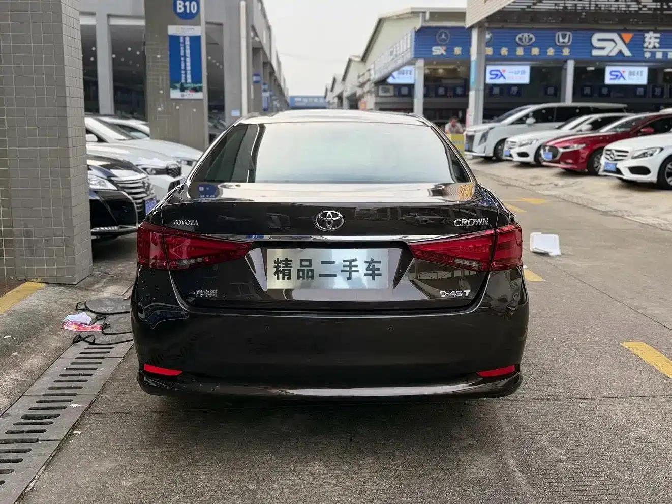 Crown 2018 2.0T Sport Edition — миниатюра 7