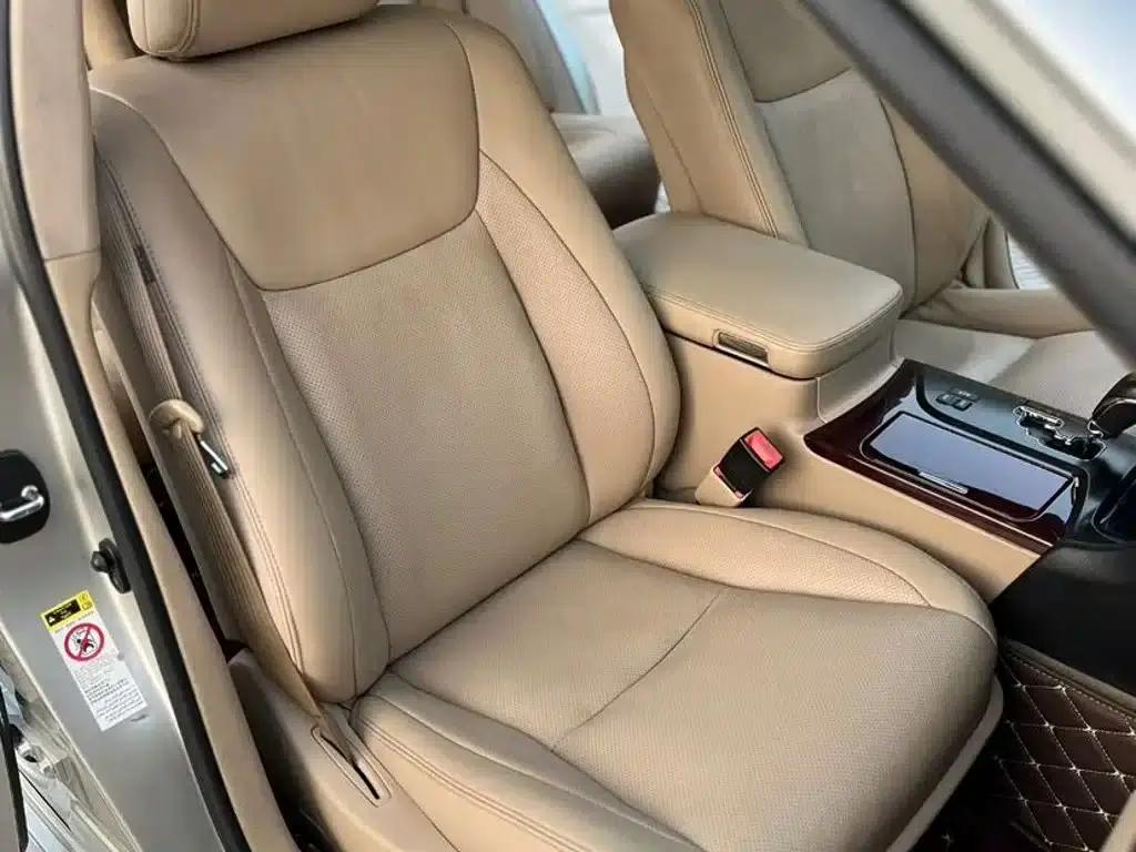 Crown 2011 2.5L Royal Leather Sunroof Special Edition — миниатюра 9