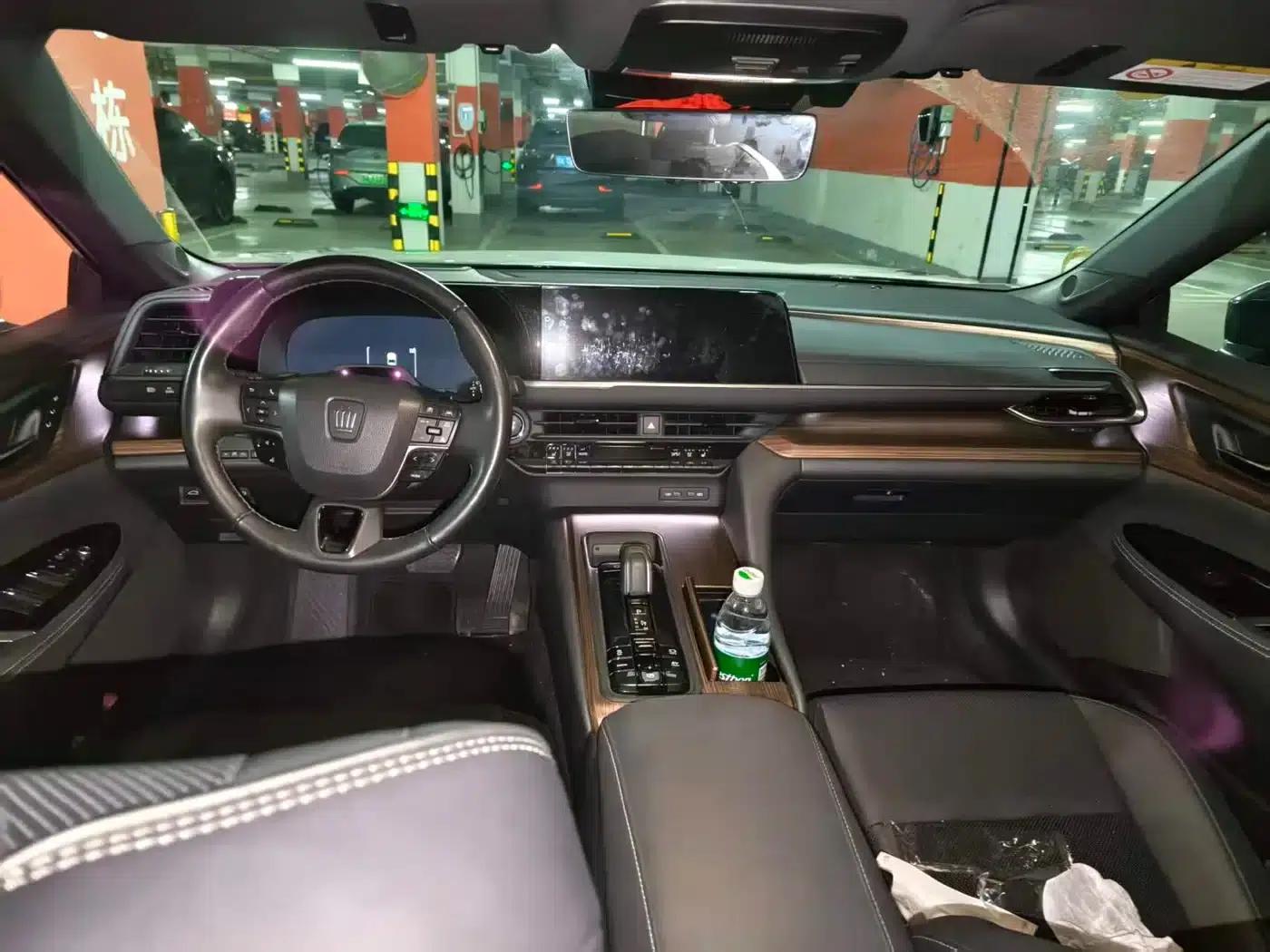 2024 Crown Imported Model 2.5L Supreme Edition — миниатюра 5