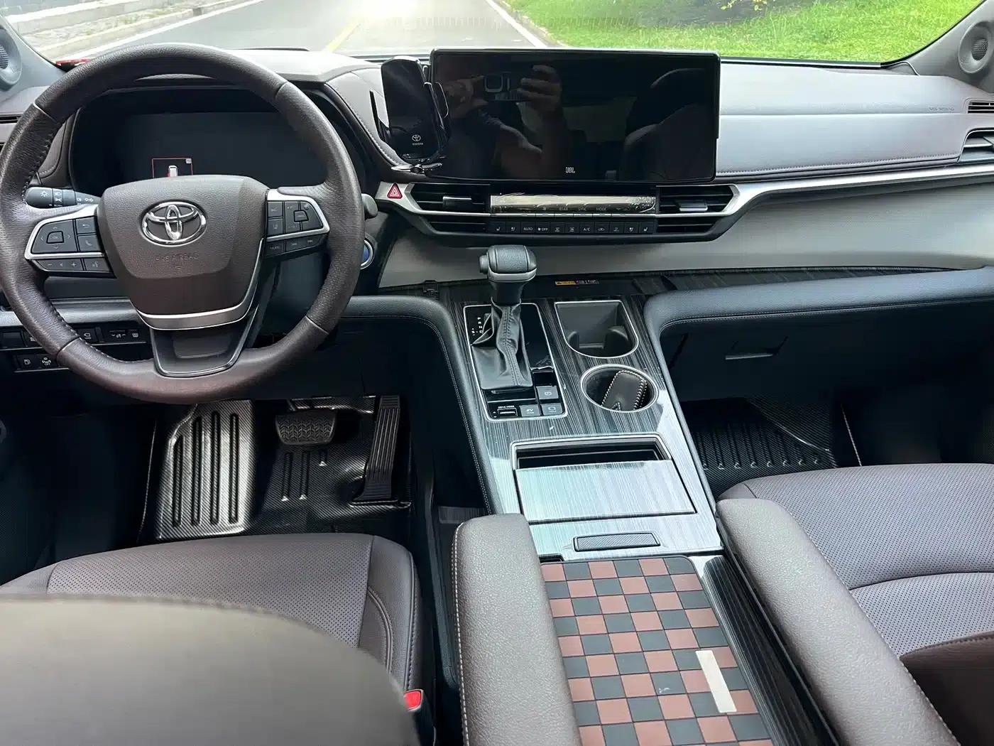 2023 Grevia 2.5L Hybrid Flagship VIP Edition — миниатюра 18