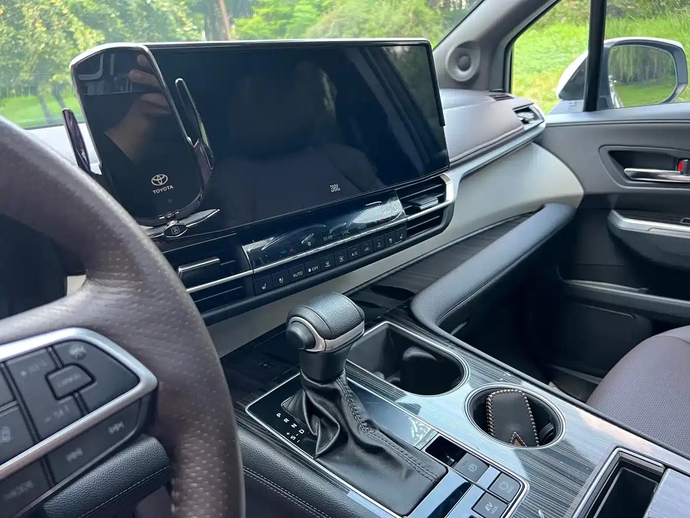 2023 Grevia 2.5L Hybrid Flagship VIP Edition — миниатюра 19