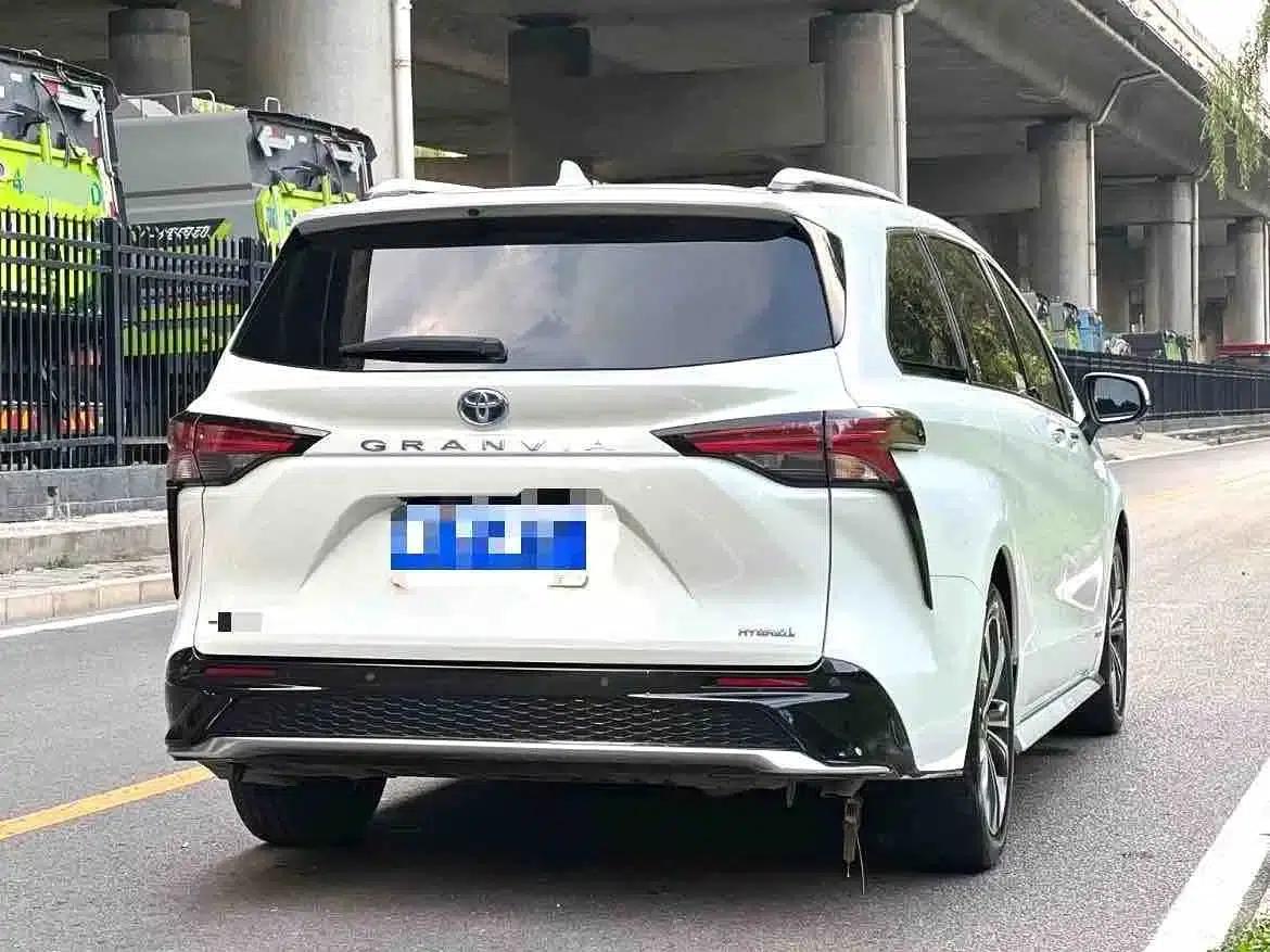 2023 Grevia 2.5L Hybrid Flagship VIP Edition — миниатюра 5