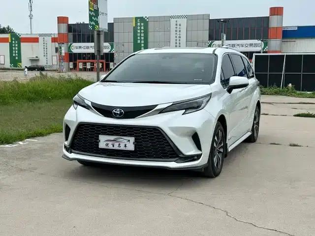 2023 Grevia 2.5L Hybrid Luxury Edition
