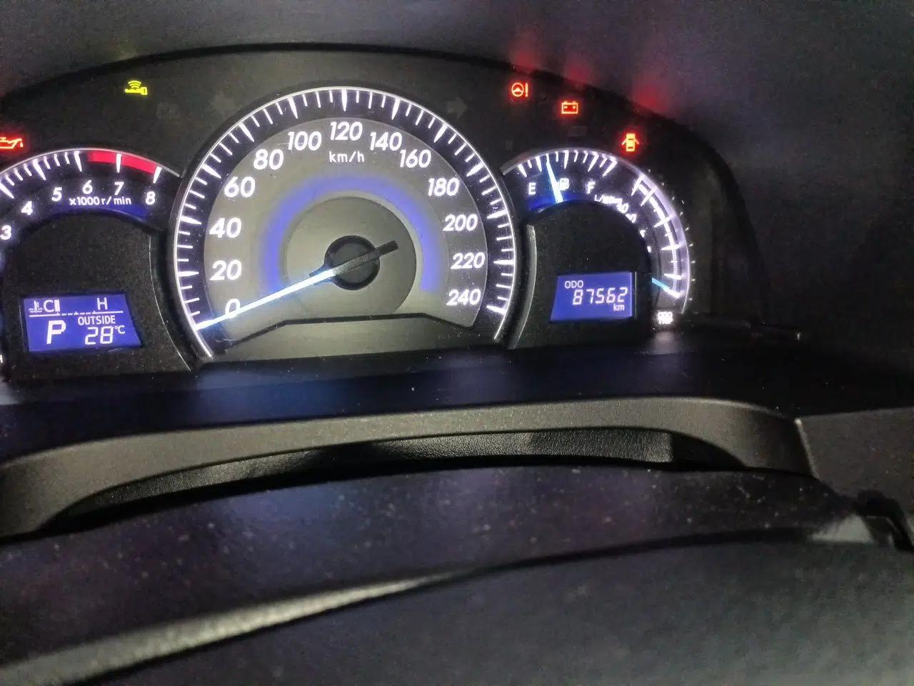 Toyota Camry 2012 2.5G Luxury Edition — миниатюра 12