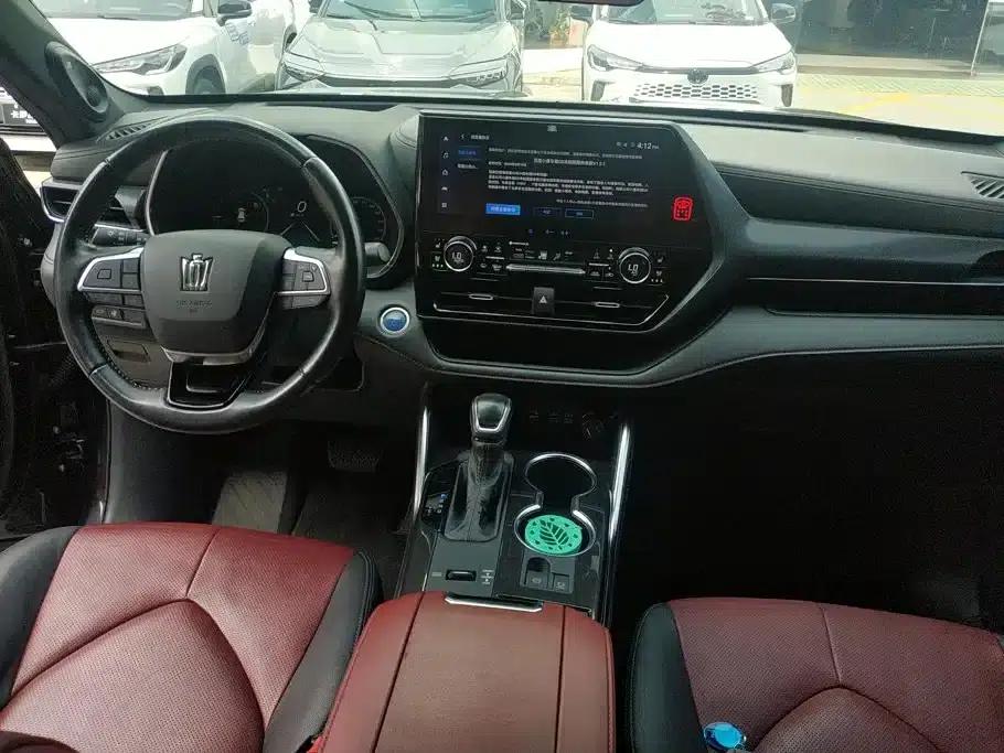 Crown Land Cruiser 2021 2.5L HEV 4WD Flagship Edition — миниатюра 12