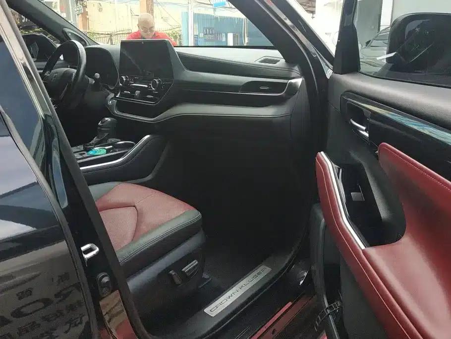 Crown Land Cruiser 2021 2.5L HEV 4WD Flagship Edition — миниатюра 8