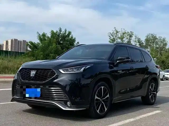 Crown Land Cruiser 2022 2.5L HEV 4WD Premium Edition