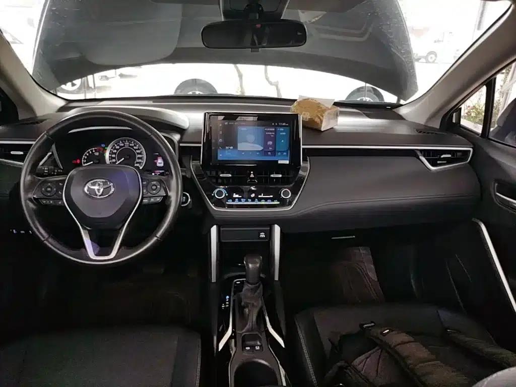 2022 Toyota Corolla Sharp 2.0L Premium Edition — миниатюра 10