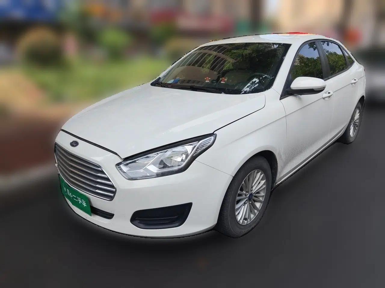 Ford Escort 2017 Revised Version 1.5L Manual Comfort Edition — миниатюра 1