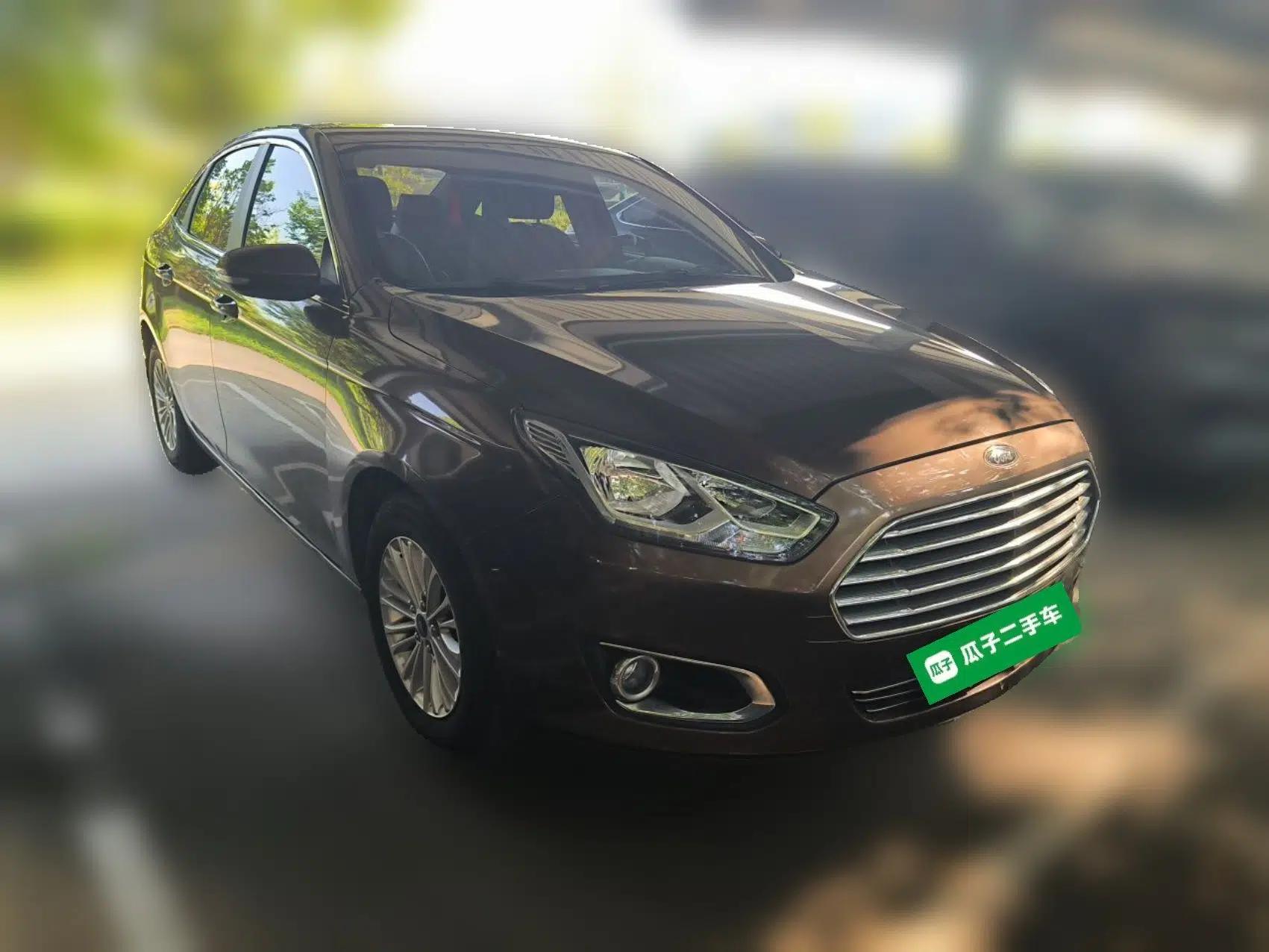 Ford Escort 2015 1.5L Automatic Comfort Edition — миниатюра 3