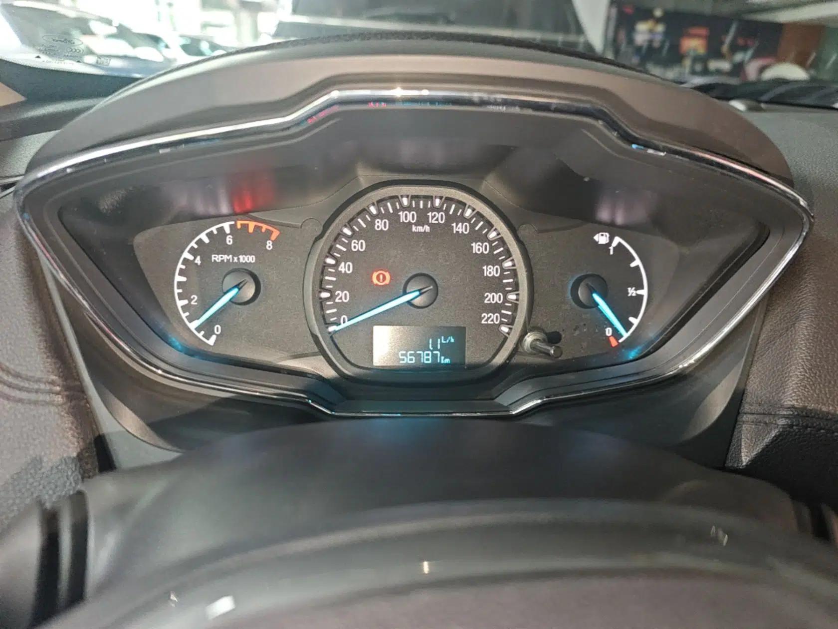 Ford Escort 2017 Happiness Edition 1.5L Automatic Fashion Version — миниатюра 14