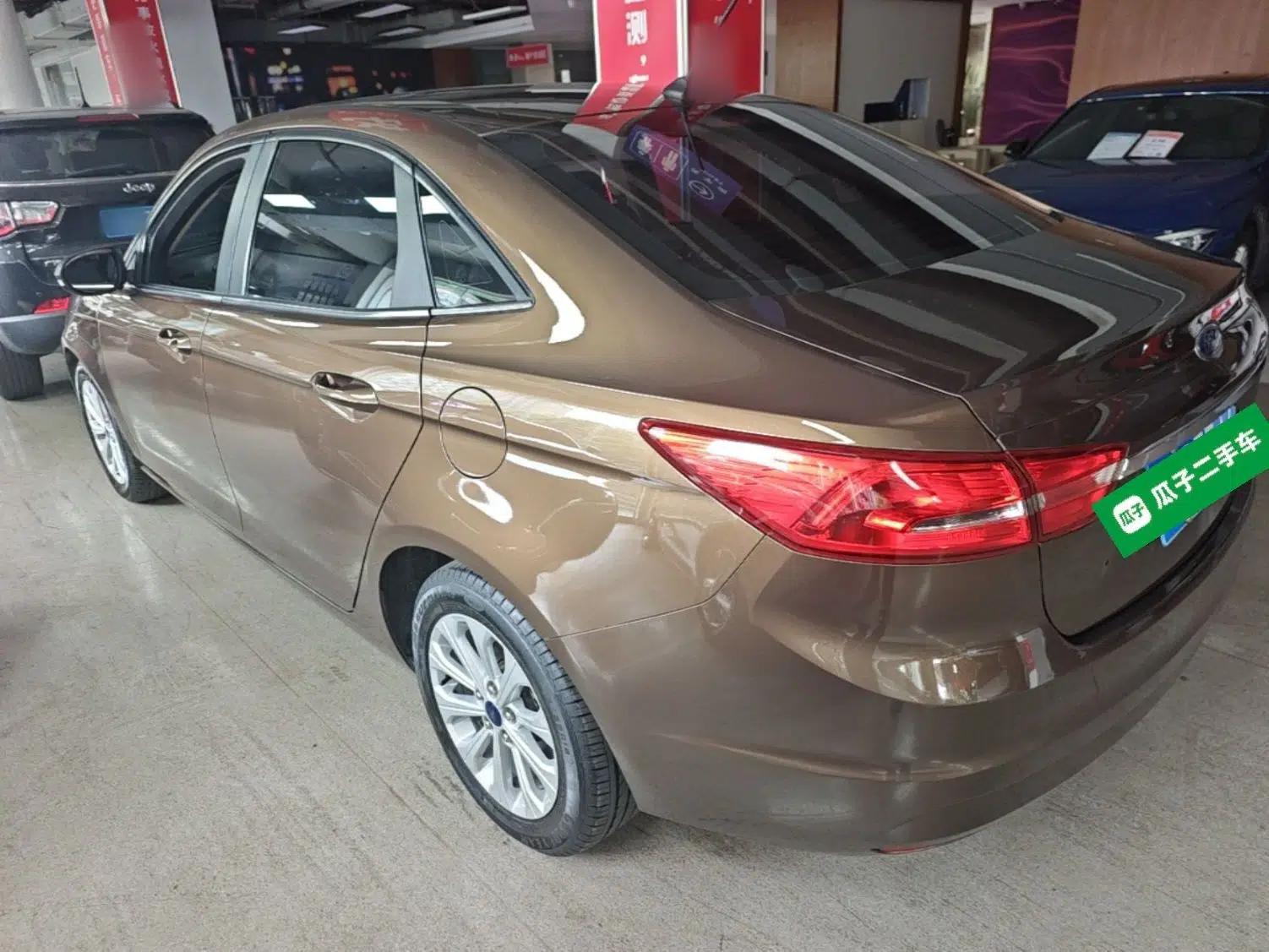 Ford Escort 2017 Happiness Edition 1.5L Automatic Fashion Version — миниатюра 4