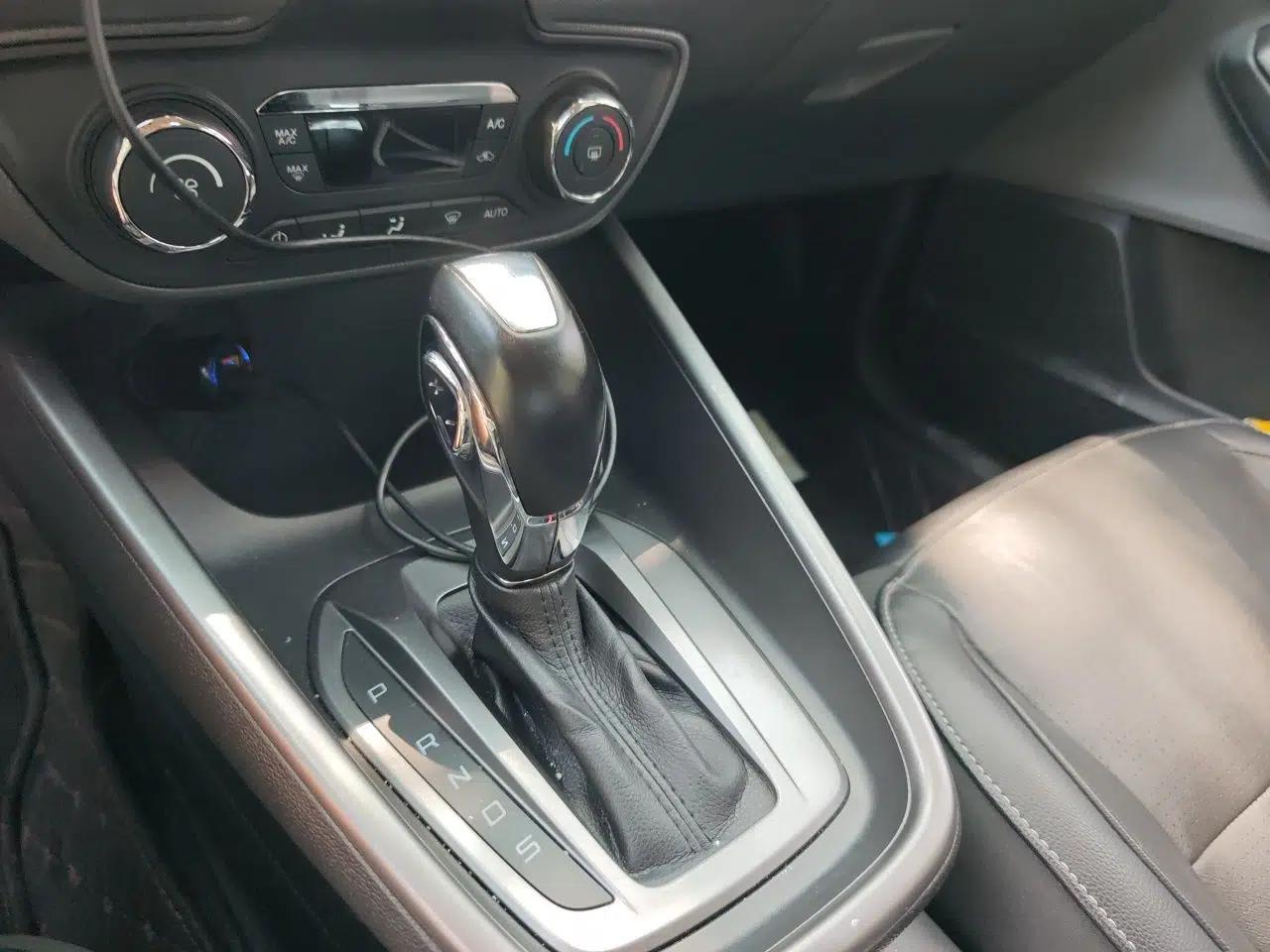 Ford Escort 2017 Happiness Edition 1.5L Automatic Fashion Version — миниатюра 14