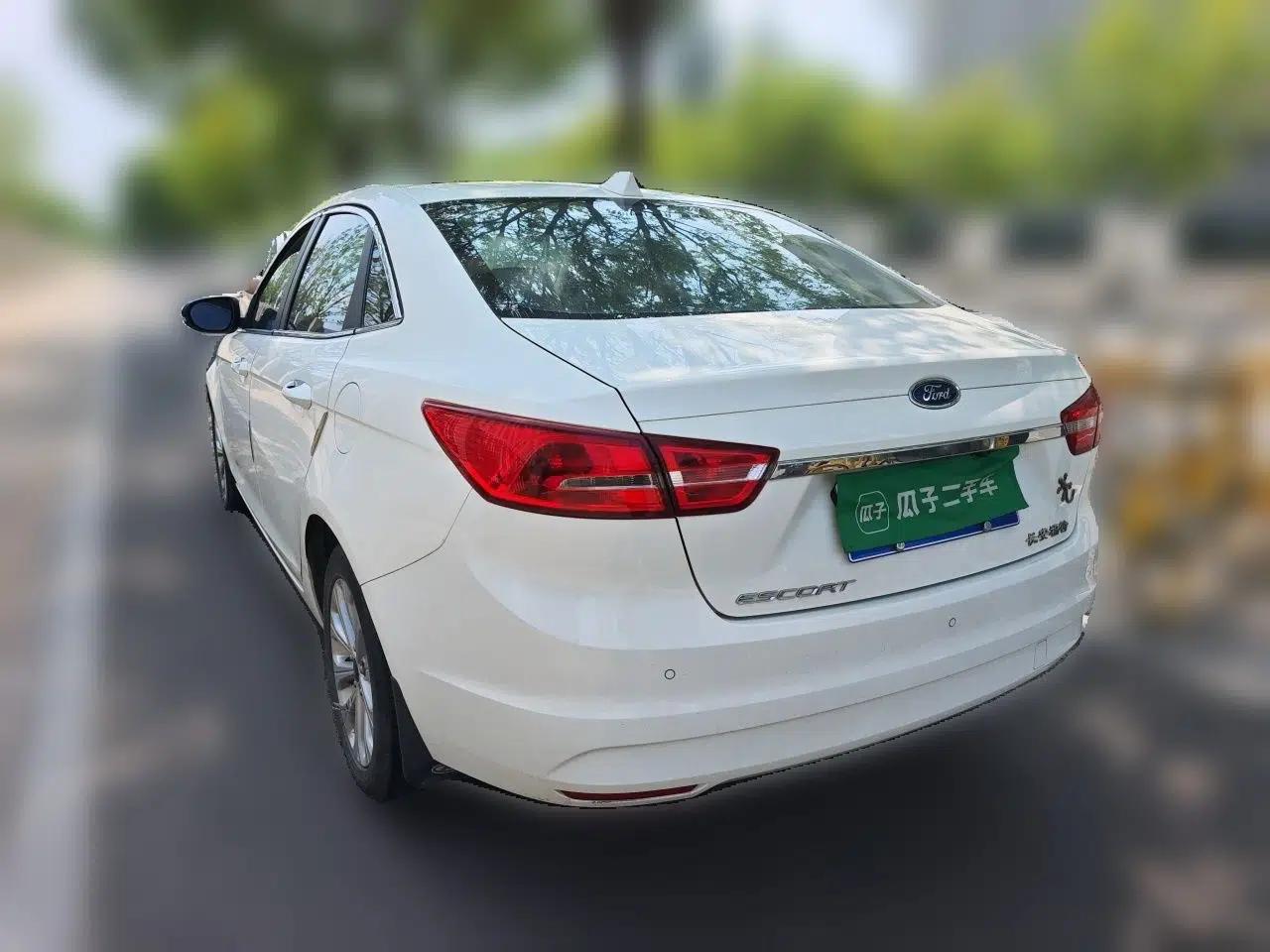 Ford Escort 2017 Happiness Edition 1.5L Automatic Fashion Version — миниатюра 4