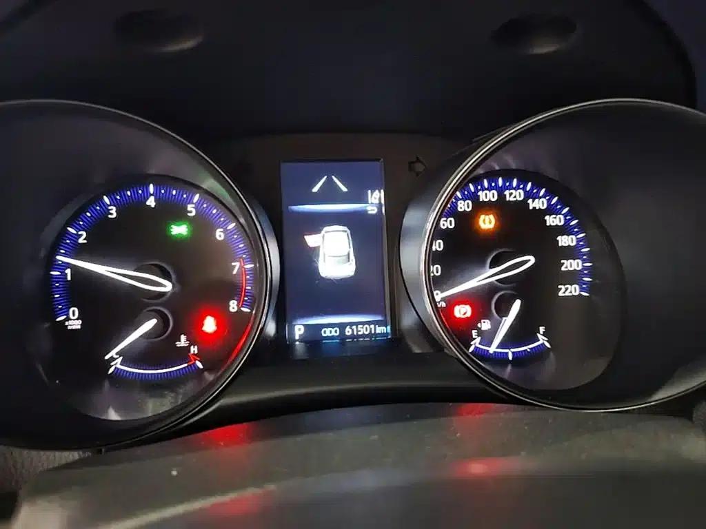 Toyota C-HR 2021 2.0L Luxury Edition — миниатюра 12