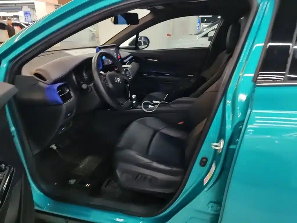 Toyota C-HR 2020 2.0L Luxury Edition — миниатюра 15