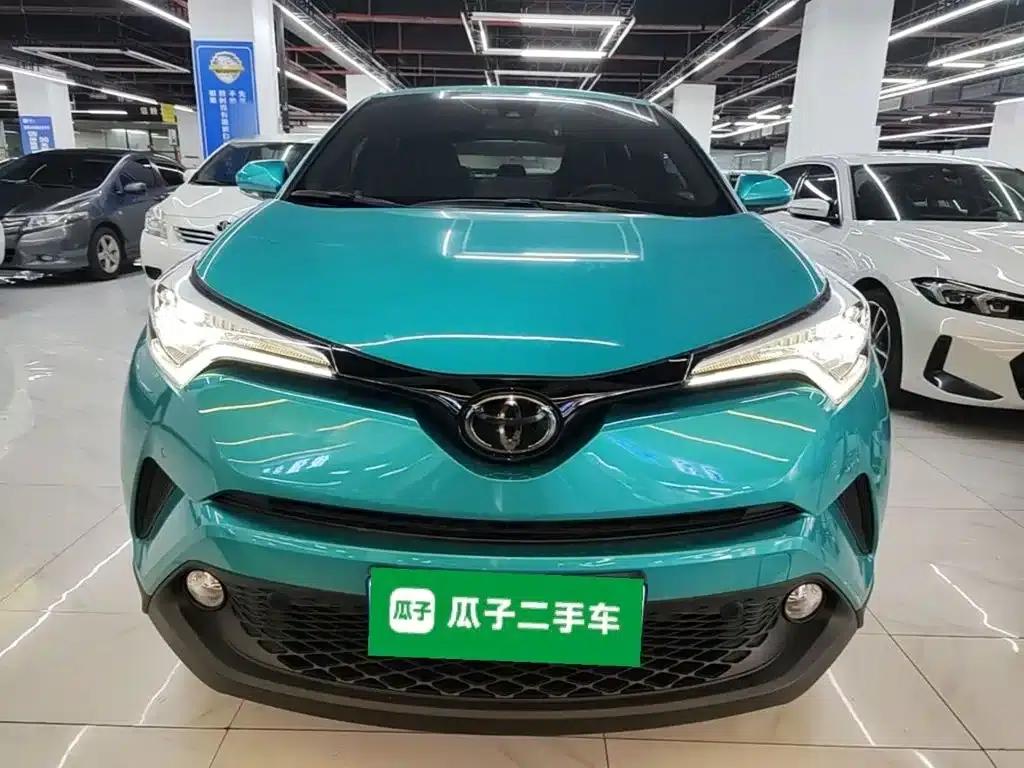 Toyota C-HR 2020 2.0L Luxury Edition — миниатюра 3