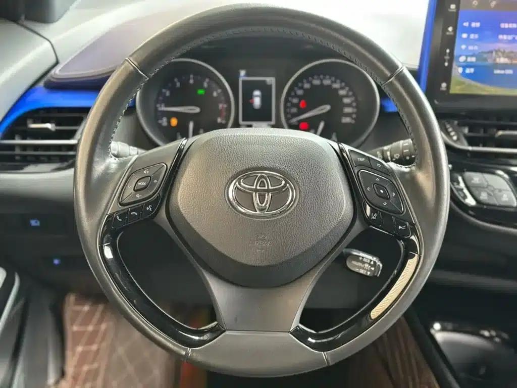 2020 Toyota IZOA 2.0L Ecstasy Edition — миниатюра 9