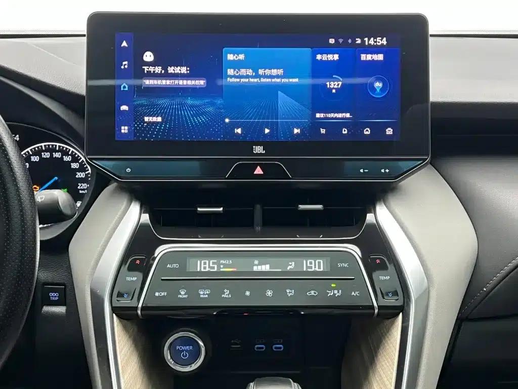 Venza 2022 Hybrid 2.5L CVT 2WD Premium Edition — миниатюра 23