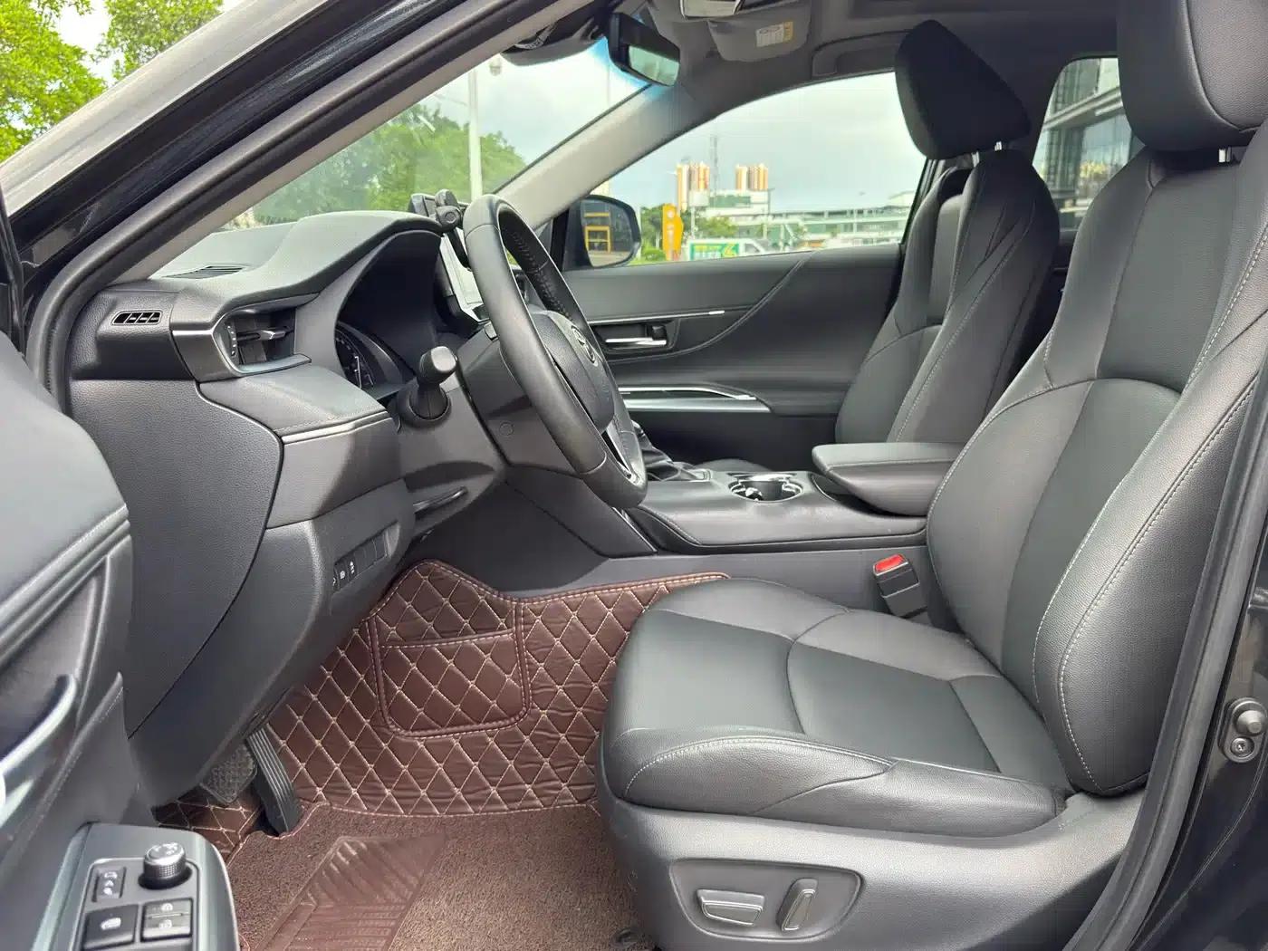 Venza 2022 2.0L CVT 2WD Luxury Edition — миниатюра 7