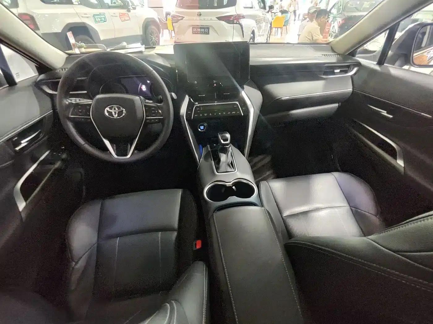 HARRIER 2022 2.0L CVT 2WD Luxury Edition — миниатюра 10