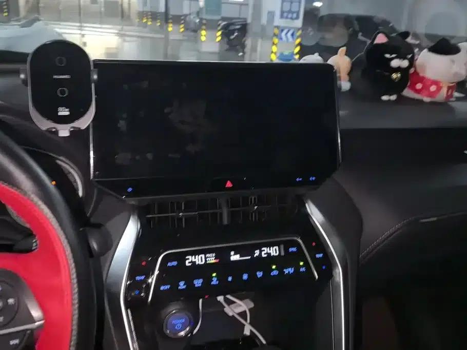 HARRIER 2022 Hybrid 2.5L CVT 4WD Premium Edition — миниатюра 13