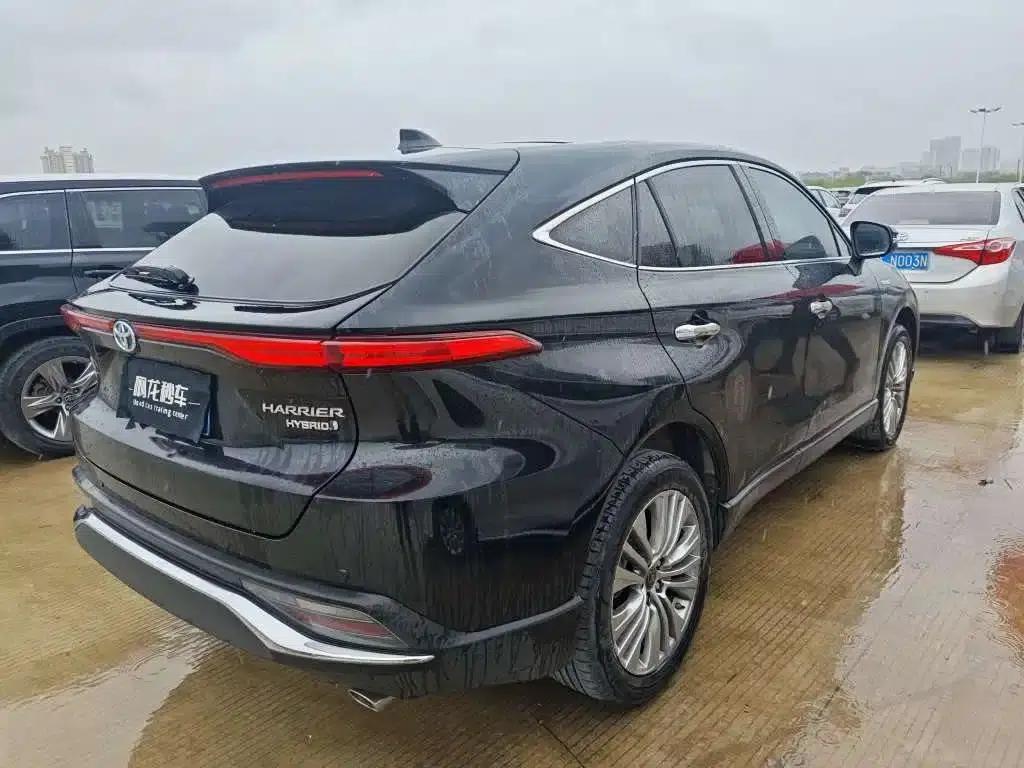HARRIER 2023 Hybrid 2.5L CVT 4WD Premium Edition — миниатюра 4