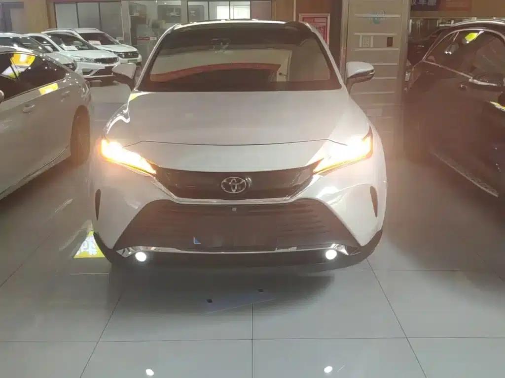 HARRIER 2022 2.0L CVT 2WD Premium Edition — миниатюра 3