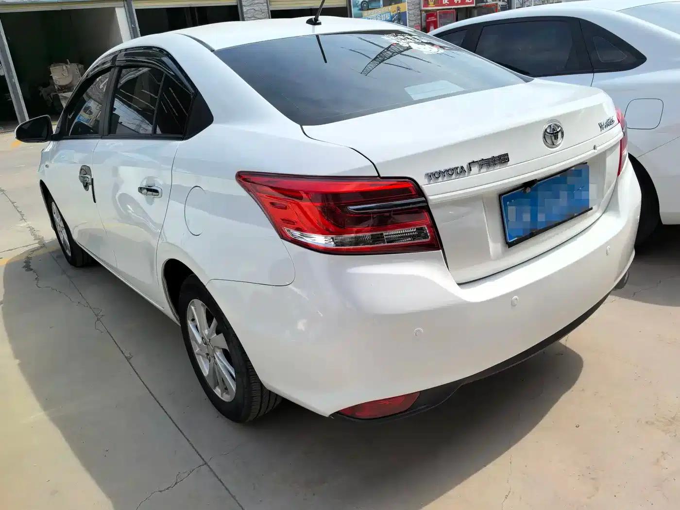 YARiS L 2020 1.5L CVT Leading Edition — миниатюра 4