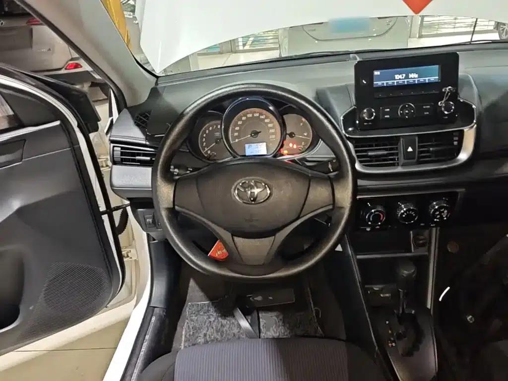 YARiS L 2021 1.5L CVT Leading Edition — миниатюра 11