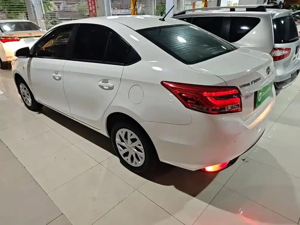 YARiS L 2021 1.5L CVT Leading Edition — миниатюра 5
