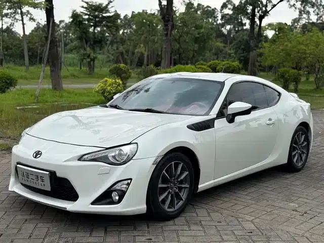 Toyota 86 2014 2.0L Automatic Luxury