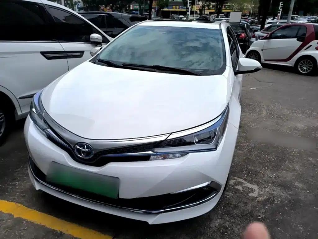 Corolla Hybrid E+ 2019 1.8L E-CVT Leading Edition — миниатюра 2