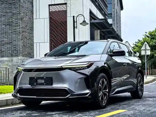 FAW Toyota bZ4X 2022 All-Wheel Drive High-Performance PRO Edition