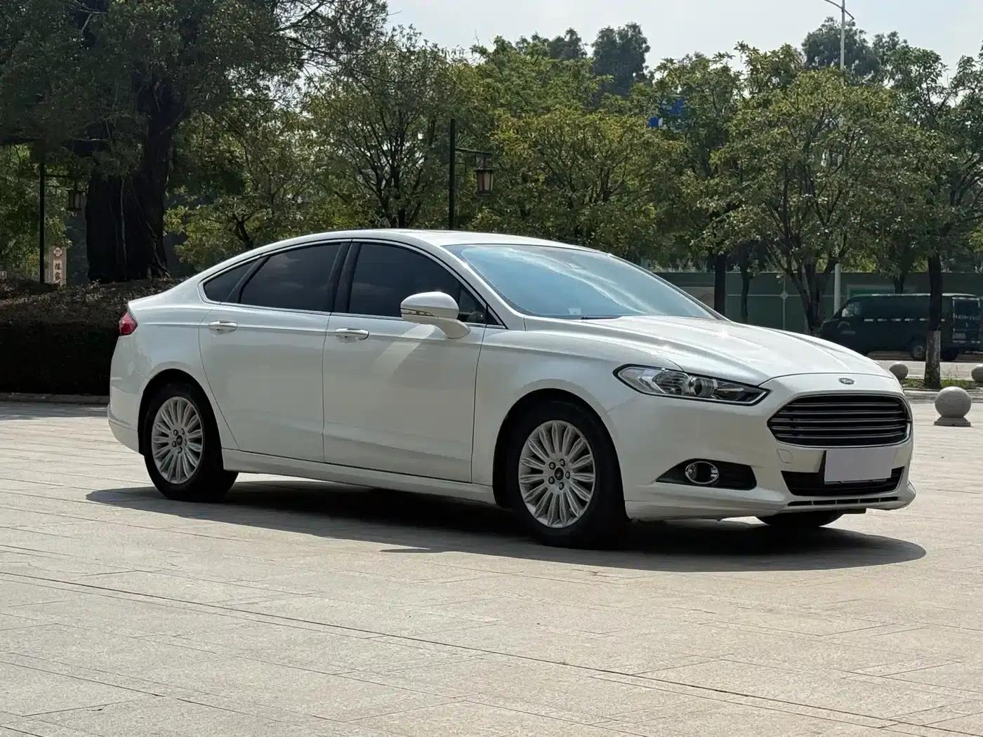 2013 Ford Mondeo 2.0L GTDi200 Fashion Edition — миниатюра 1