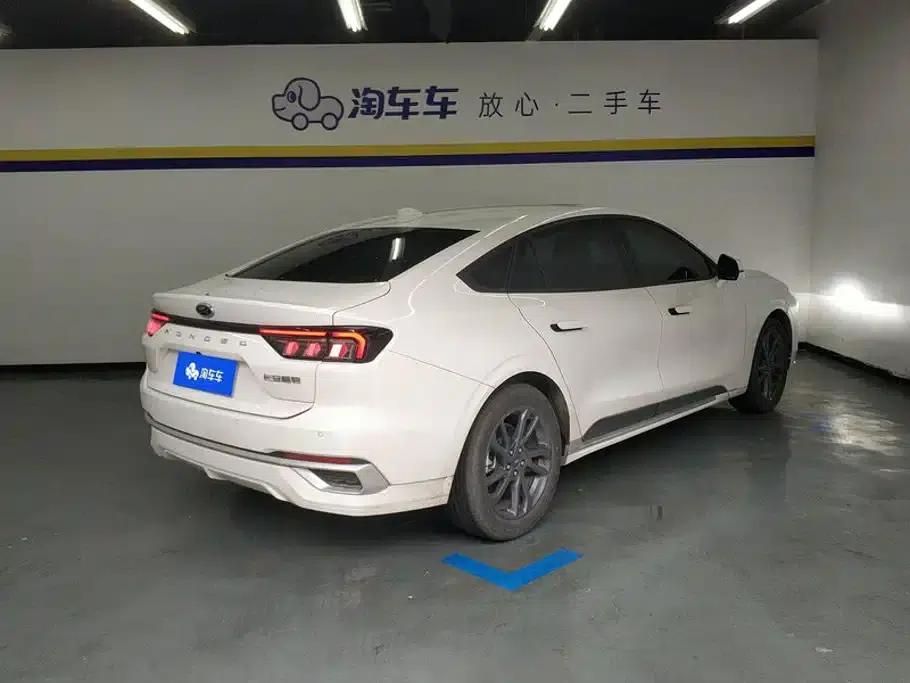 2025 Ford Mondeo 1.5T EcoBoost Luxury — миниатюра 3