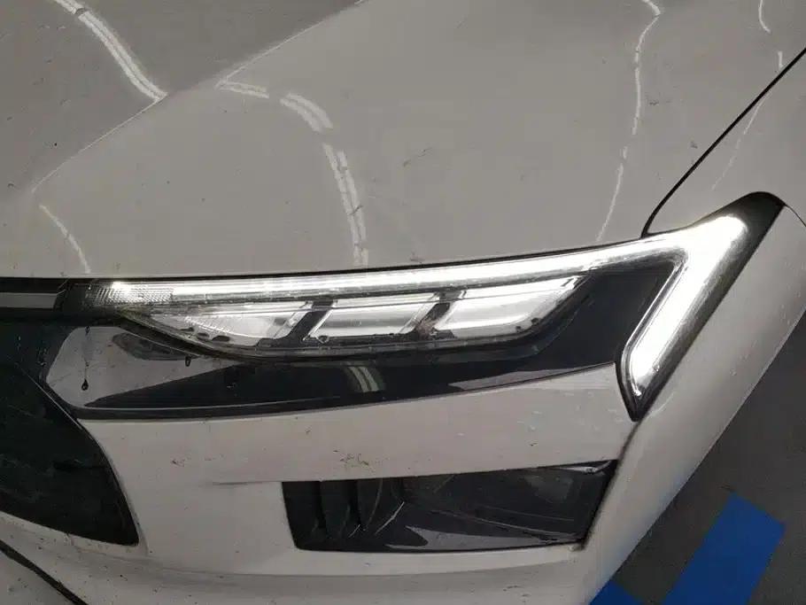 2025 Ford Mondeo 1.5T EcoBoost Luxury — миниатюра 5