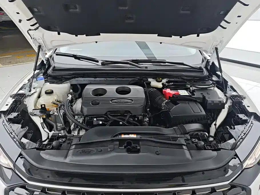 2025 Ford Mondeo 1.5T EcoBoost Luxury — миниатюра 10