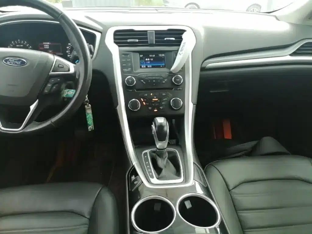 2013 Ford Mondeo 1.5L GTDi180 Fashion Edition — миниатюра 13