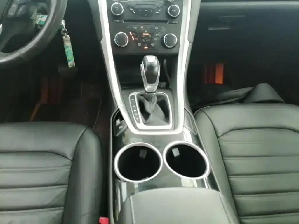 2013 Ford Mondeo 1.5L GTDi180 Fashion Edition — миниатюра 14